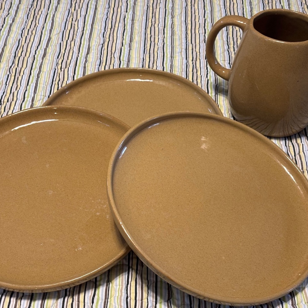 Vintage BYBEE Plates & Pitcher